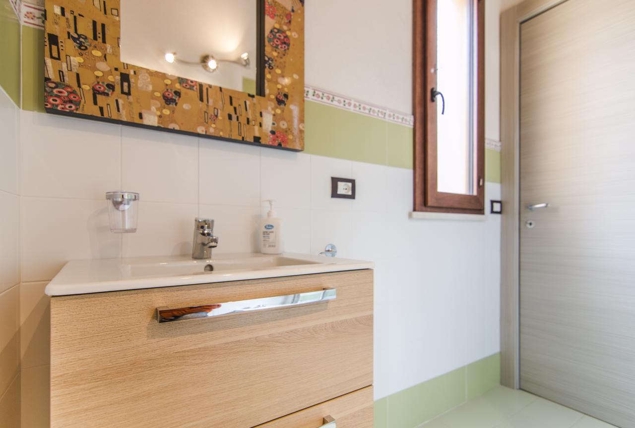 Abbraccio Del Carrubo Bed & Breakfast Scicli Luaran gambar