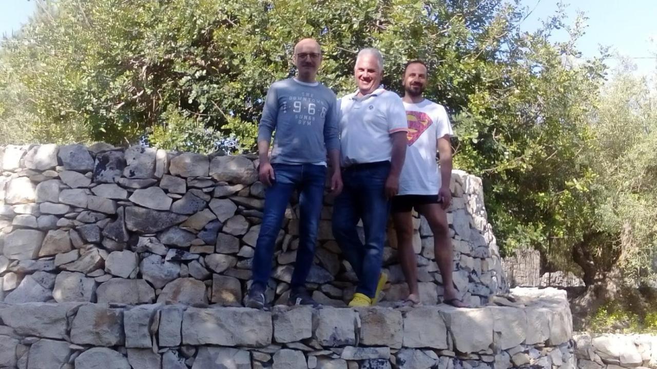 Abbraccio Del Carrubo Bed & Breakfast Scicli Luaran gambar
